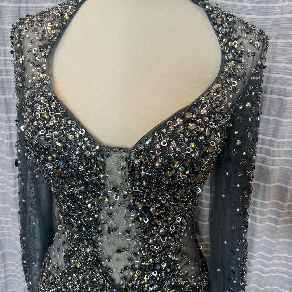 Elegant Gunmetal Evening Gown - Picture 3 of 15